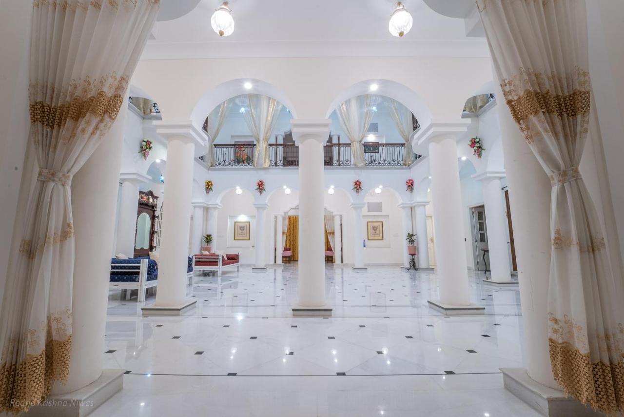 Radhe Krishna Niwas Apartment Udaipur Luaran gambar
