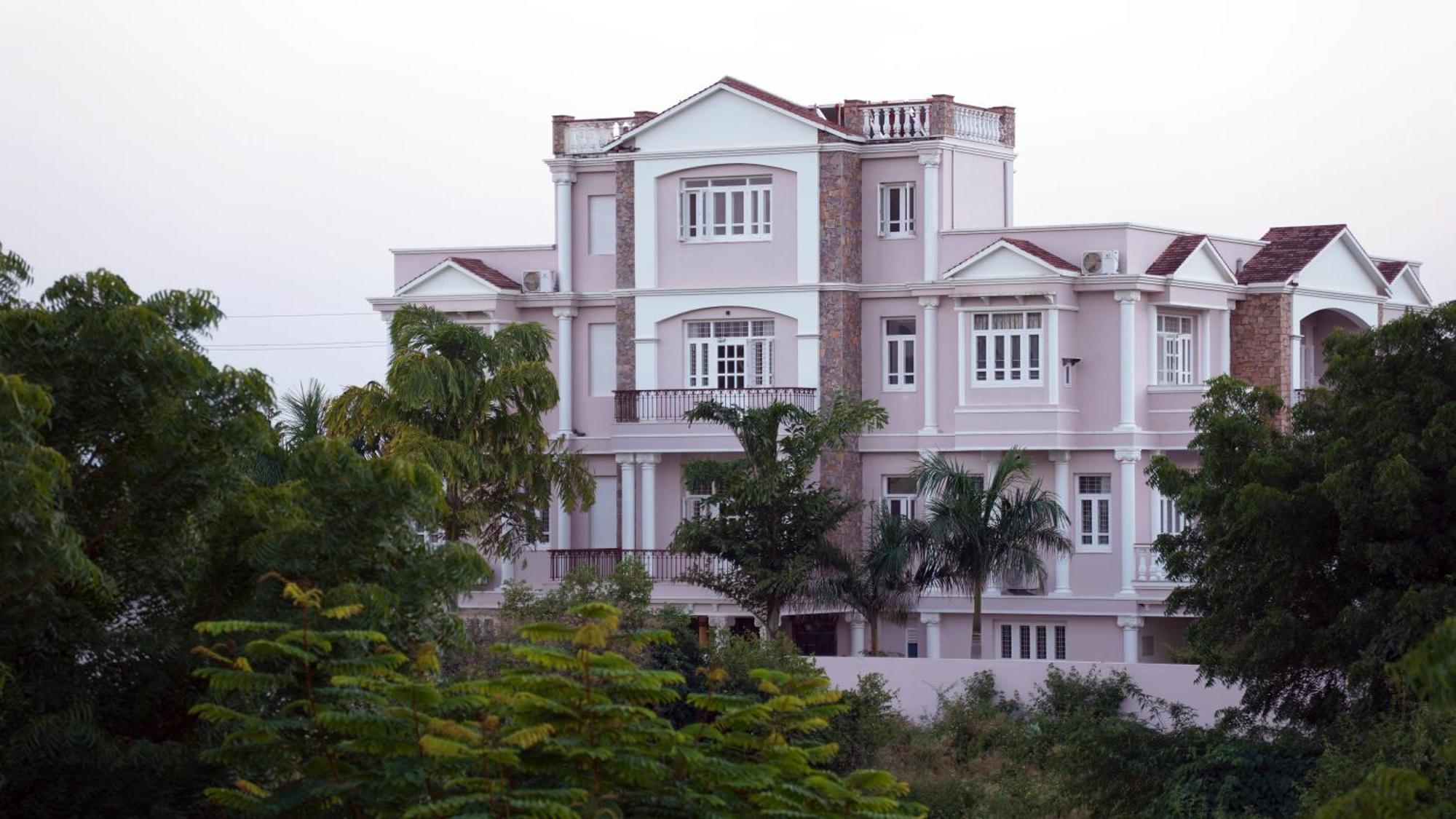 Radhe Krishna Niwas Apartment Udaipur Luaran gambar